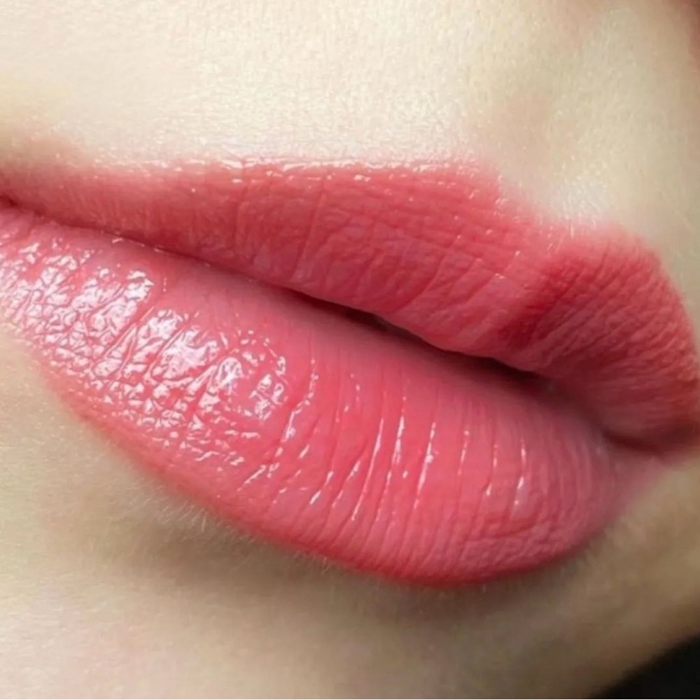 New In Box MAC Lipstick- See Sheer (Rose Pink) - Picture 3 of 8